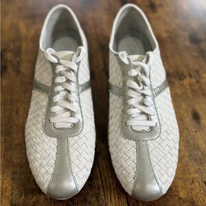 Cole Haan / Nike Air White & Silver Woven Sneakers Woman’s SZ 8.5